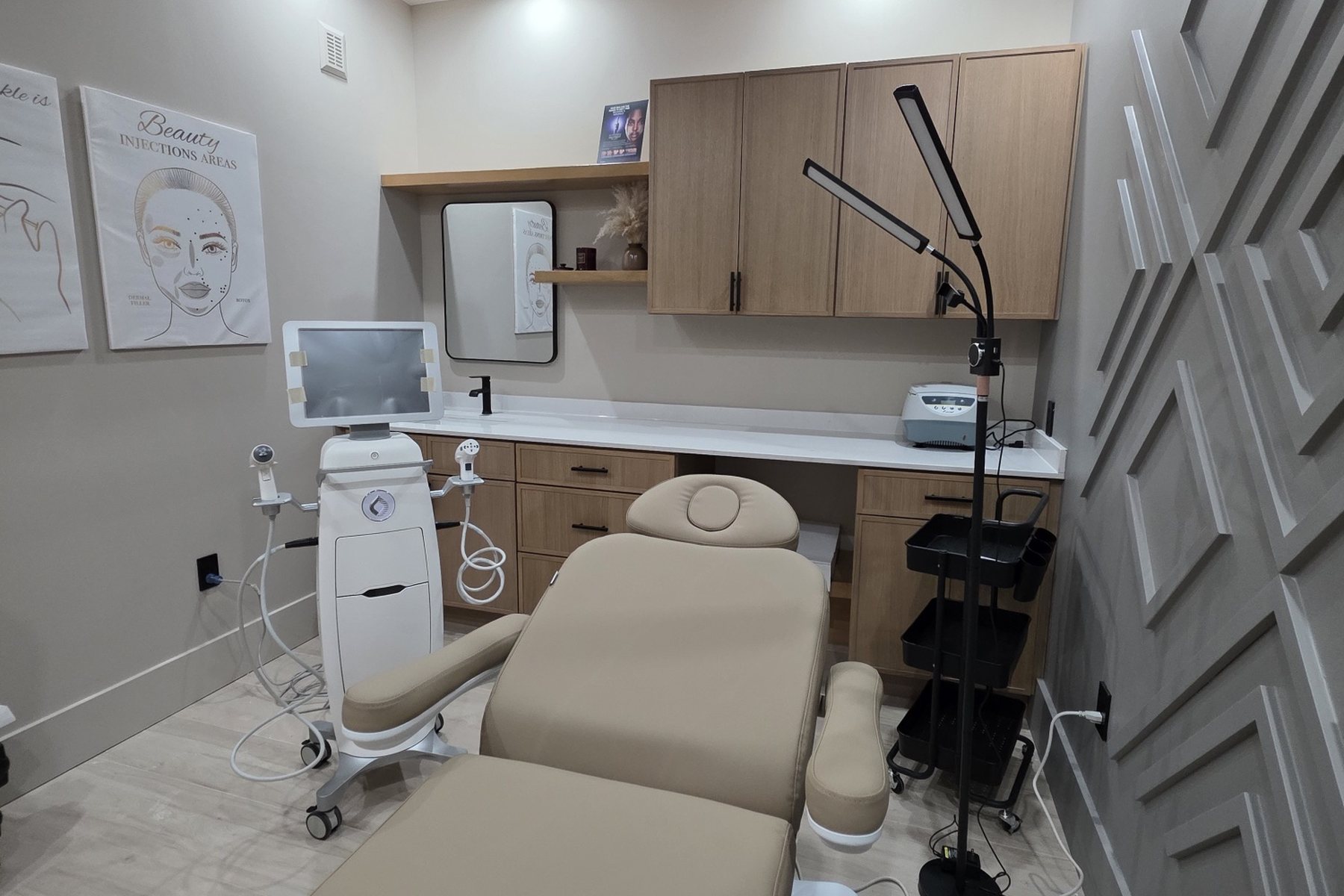 An injection treatment room at Donna Aesthetics